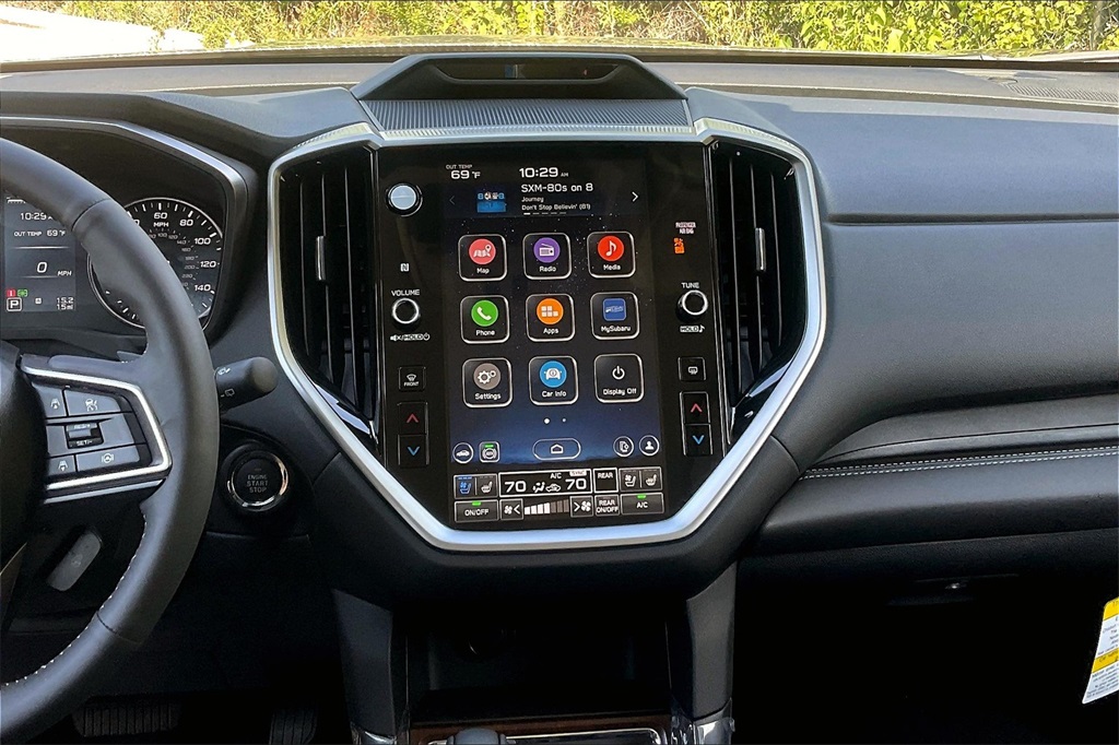 2025 Subaru Ascent Touring photo 4