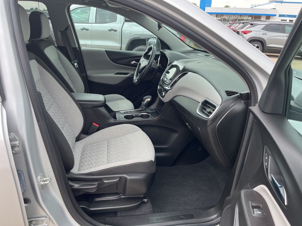 2022 Chevrolet Equinox LT photo 15