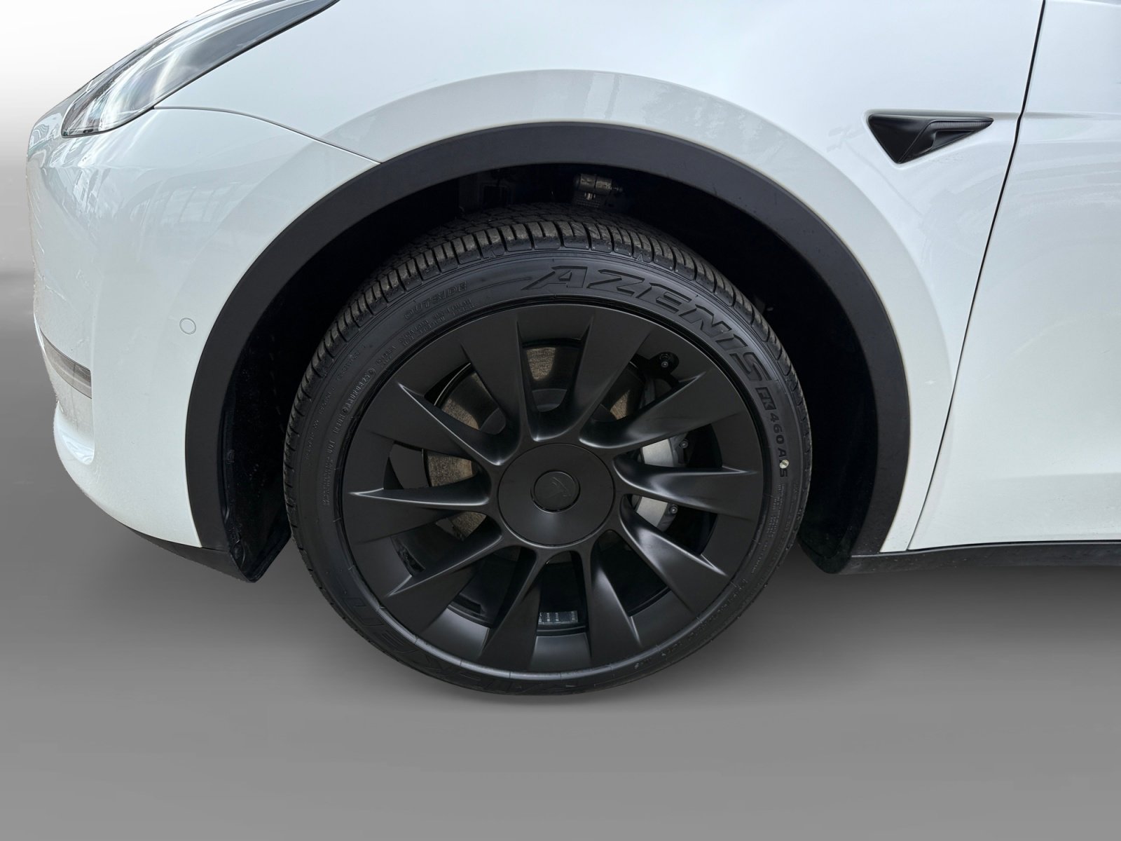 2021 Tesla Model Y Long Range photo 9