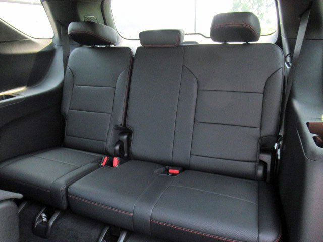 2026 Chevrolet Traverse Z71 photo 5