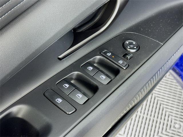 2025 Hyundai Elantra SEL Sport photo 23