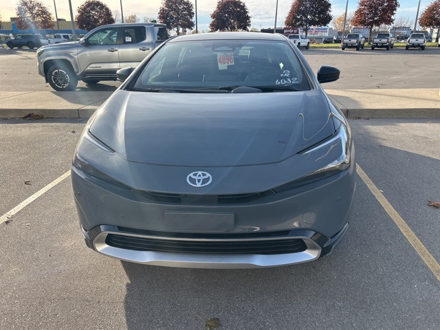 2026 Toyota Prius Plug-in Hybrid XSE Premium photo 3