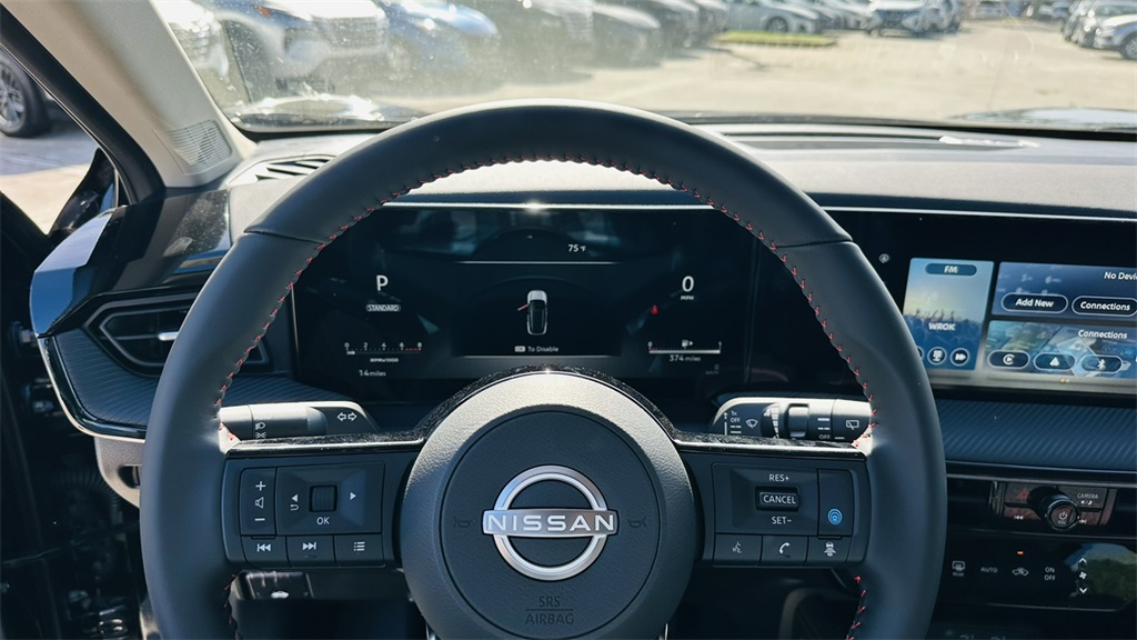 2026 Nissan Kicks SR photo 15