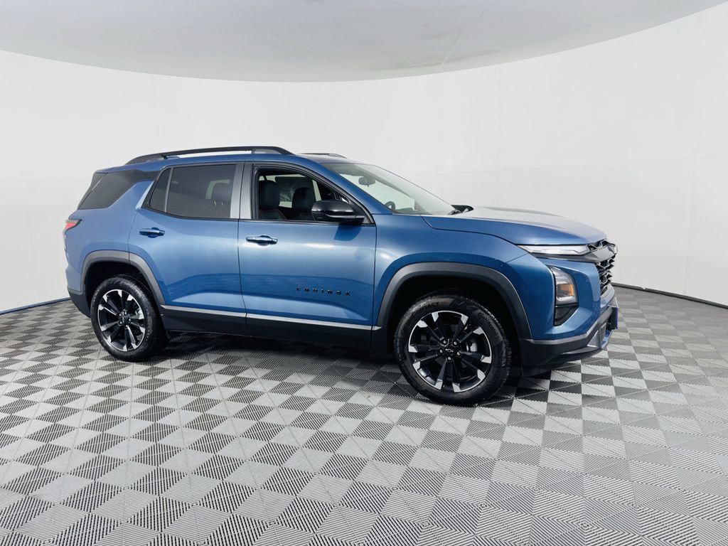 2025 Chevrolet Equinox RS photo 2