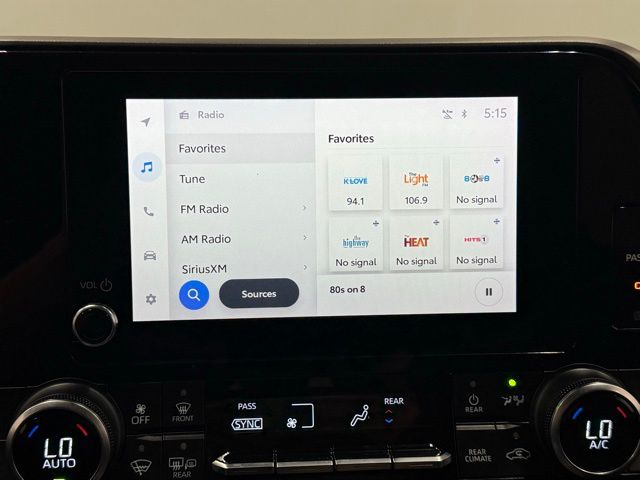 2023 Toyota Highlander LE photo 16