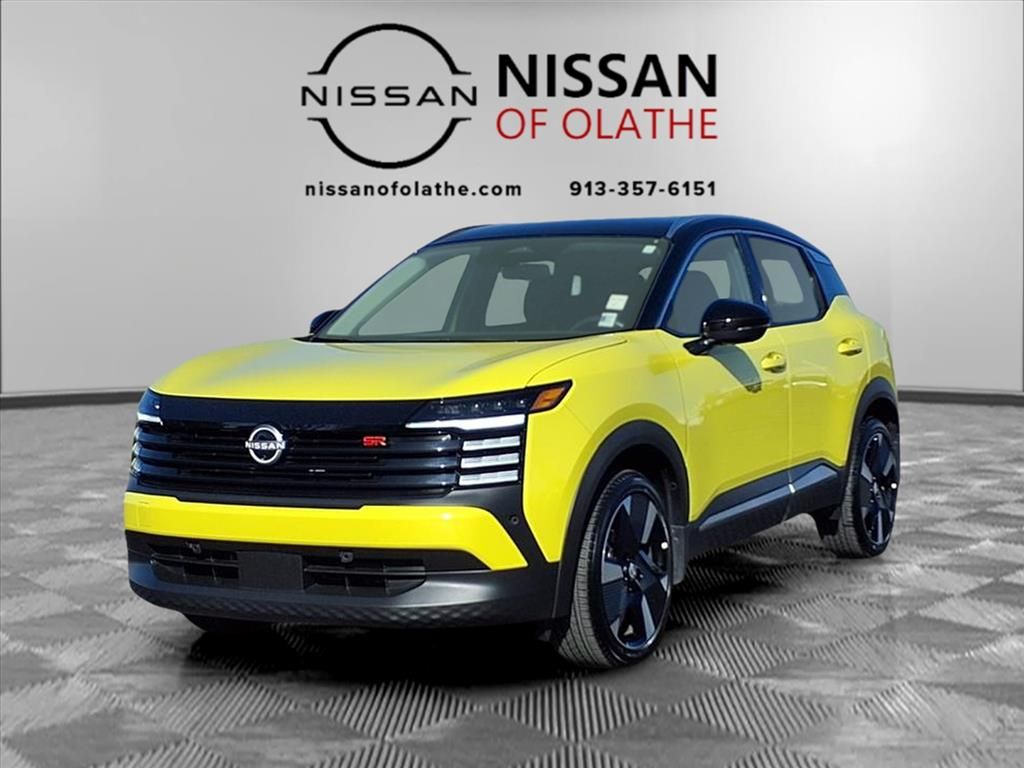 2025 Nissan Kicks SR AWD's photo