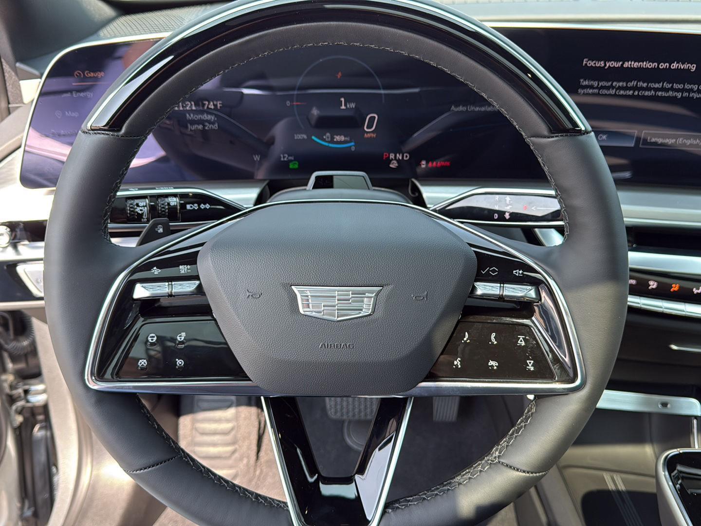 2025 Cadillac Lyriq Luxury photo 18