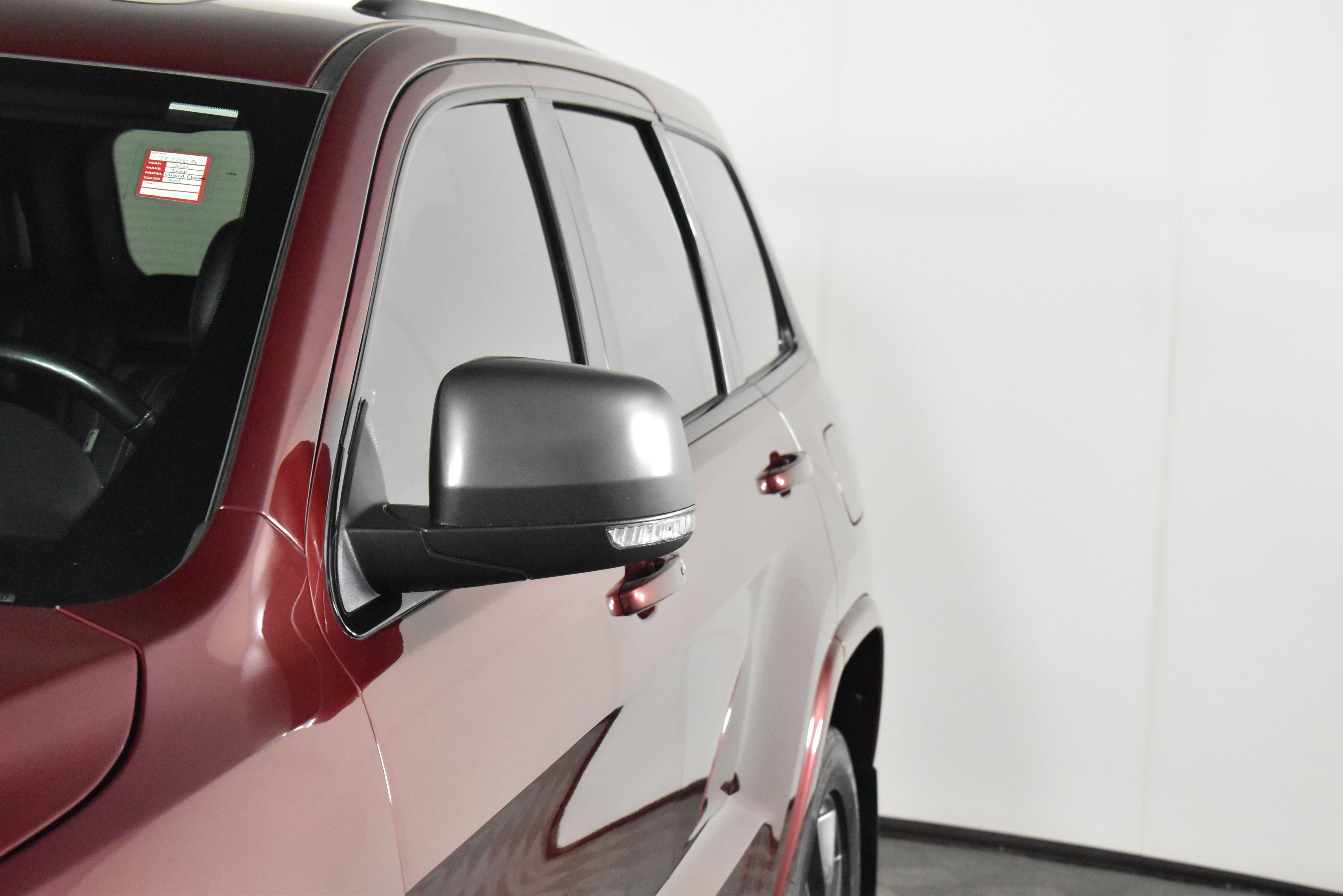 2021 Jeep Grand Cherokee Limited photo 2