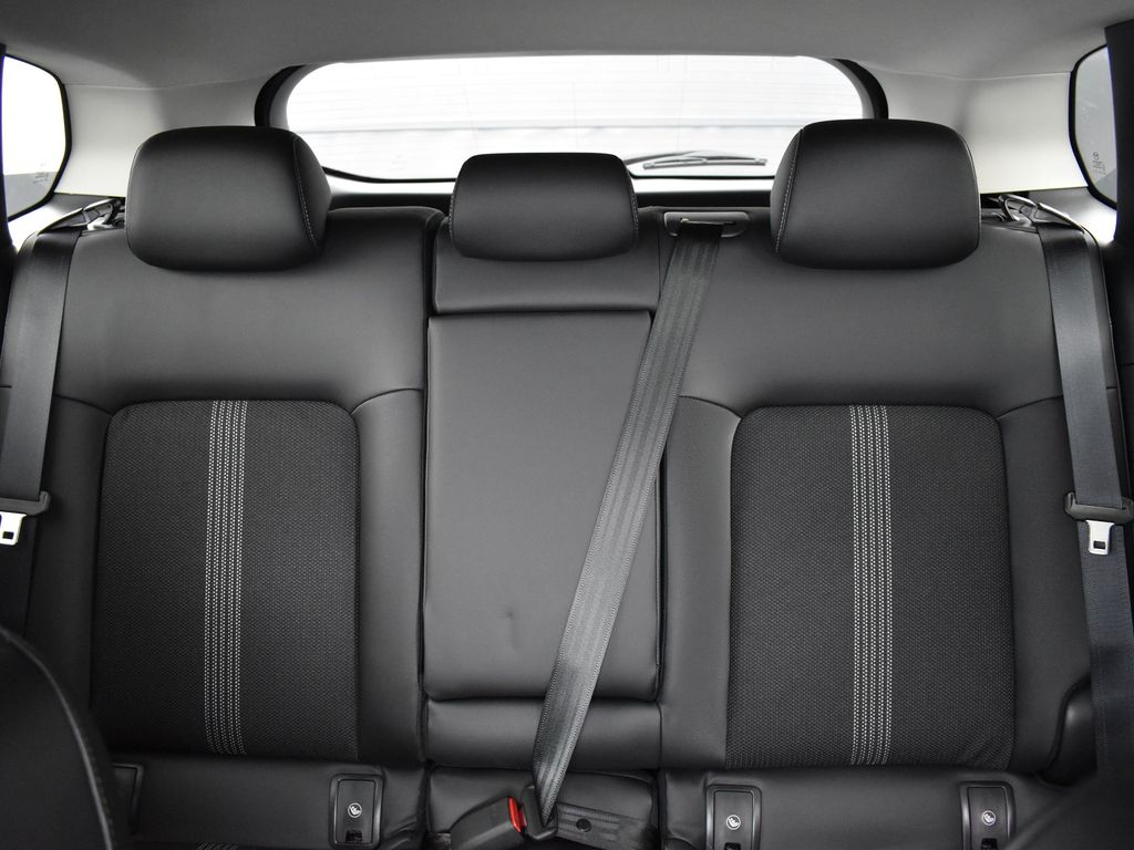2025 Mazda CX-50 Preferred photo 19