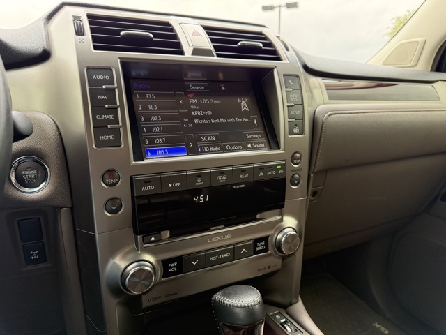 2015 Lexus GX 460 photo 25