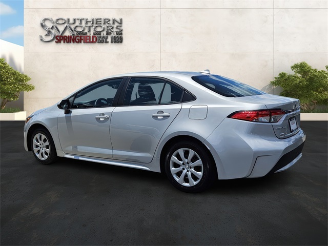 2022 Toyota Corolla LE photo 5
