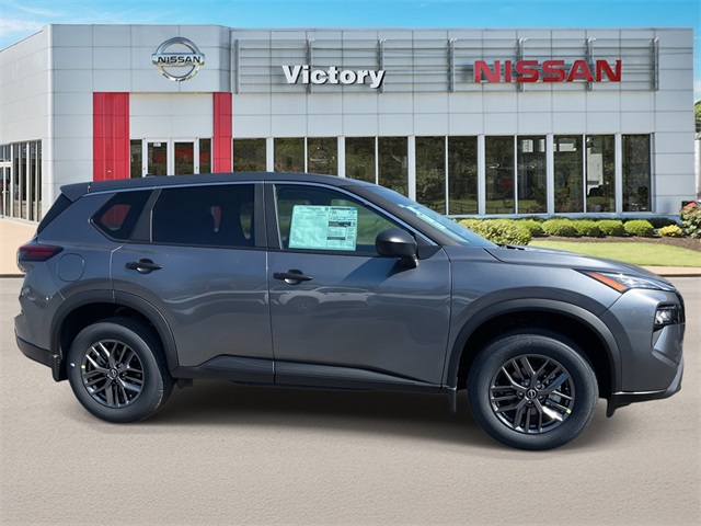 2025 Nissan Rogue S photo 2