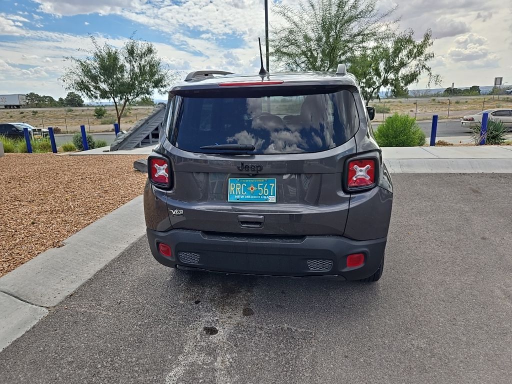2020 Jeep Renegade Altitude photo 3