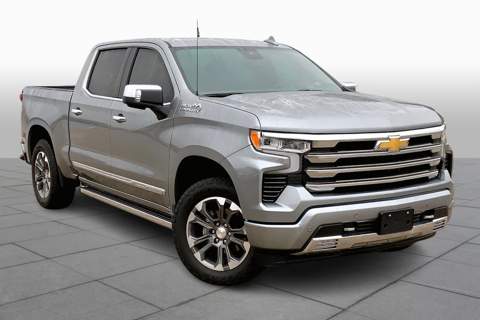 2025 Chevrolet Silverado 1500 High Country photo 2