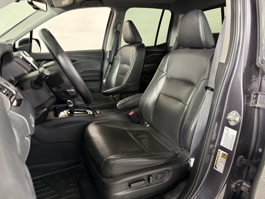 2019 Honda Ridgeline RTL-E photo 12