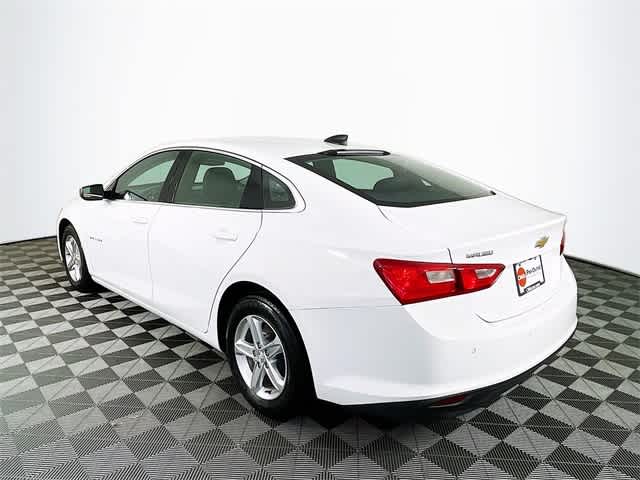 2023 Chevrolet Malibu LS photo 5