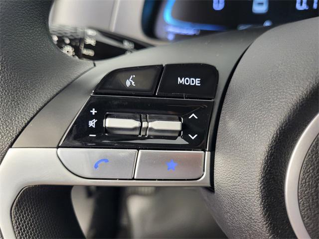 2025 Hyundai Elantra SE photo 23