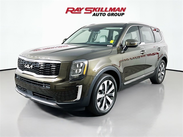 2022 Kia Telluride EX photo 2