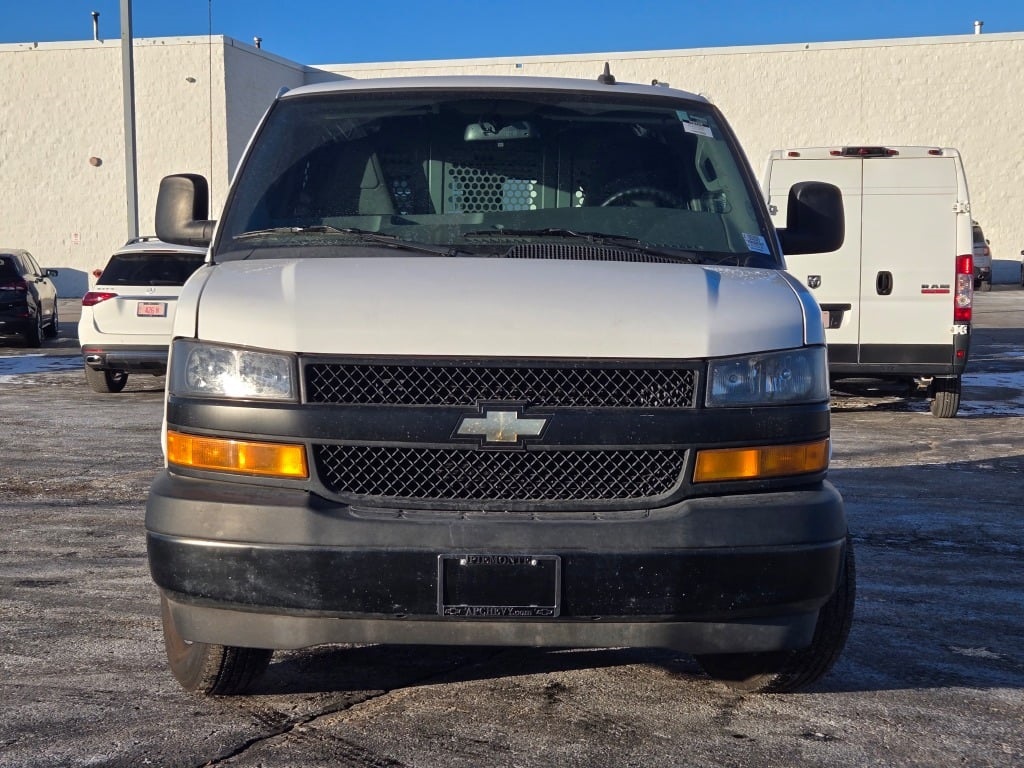 2022 Chevrolet Express 2500 Work Van Cargo photo 3