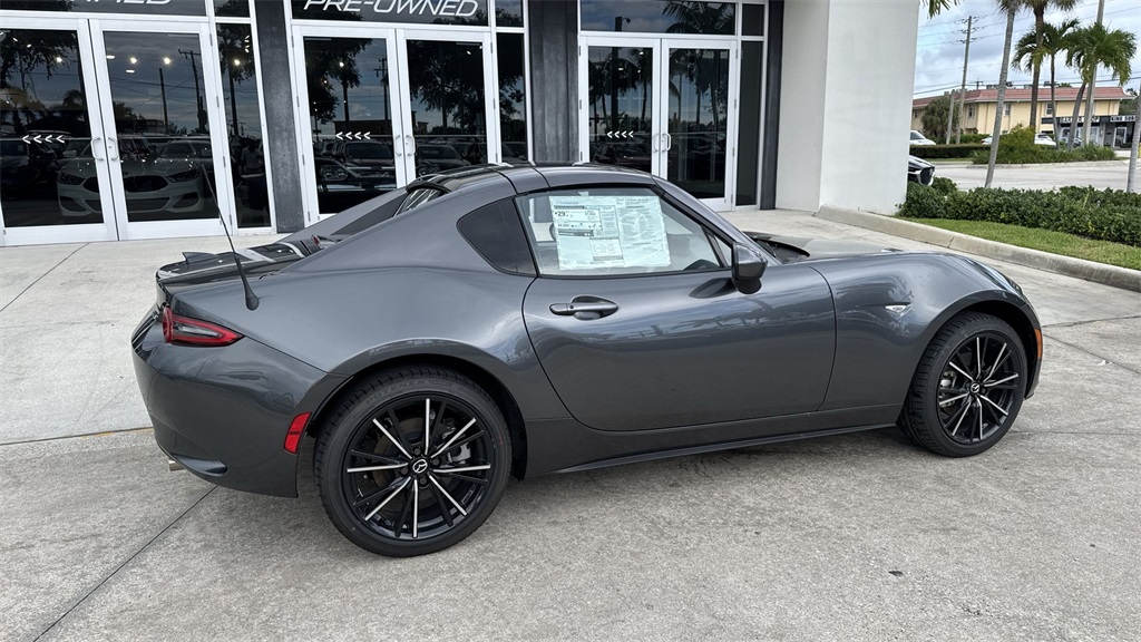 2025 Mazda MX-5 Miata Miata RF Grand Touring photo 4