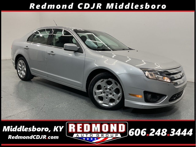 2010 Ford Fusion SE's photo