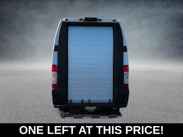 2024 Ram 3500 photo 2