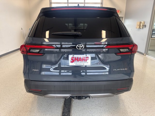 2024 Toyota Grand Highlander Platinum photo 4