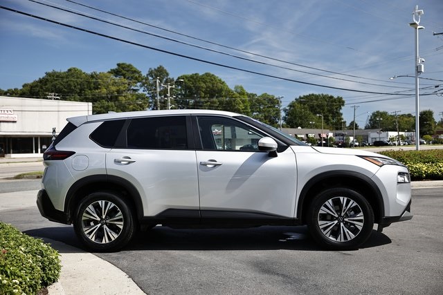 2023 Nissan Rogue SV photo 10