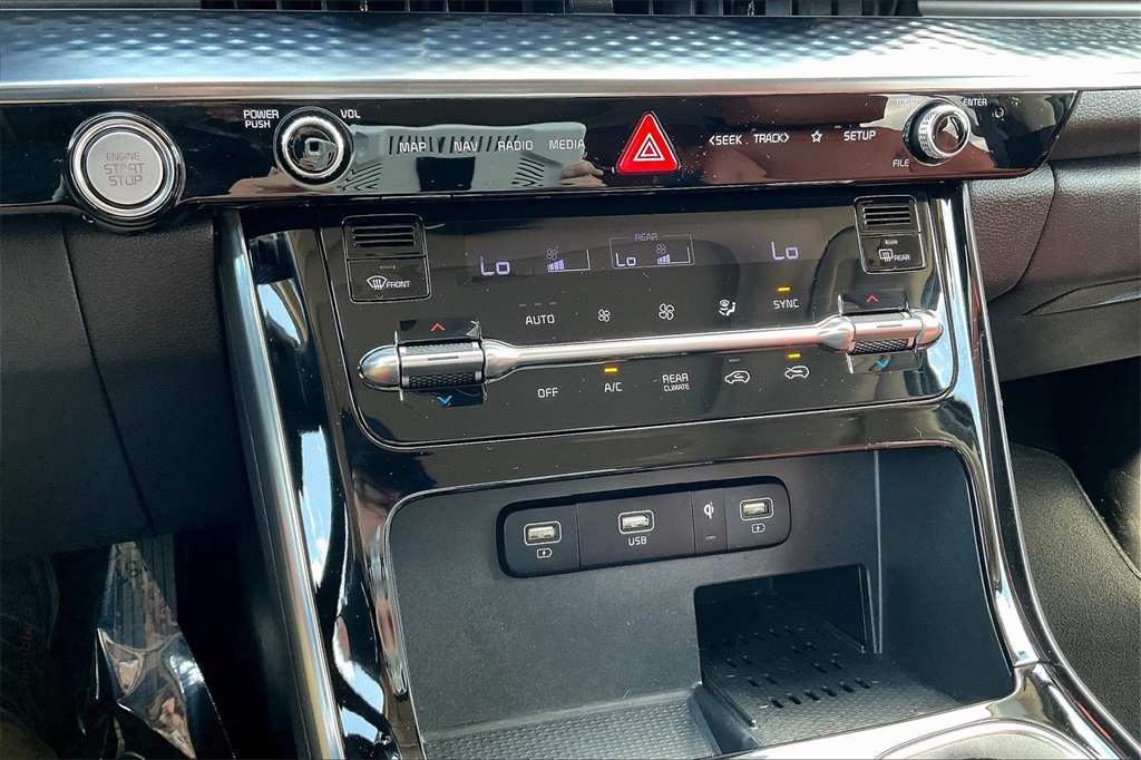 2022 Kia Carnival SX Prestige photo 25