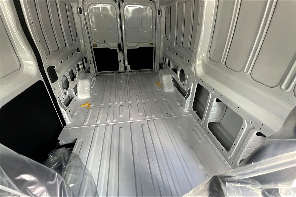 2025 Ford Transit photo 8