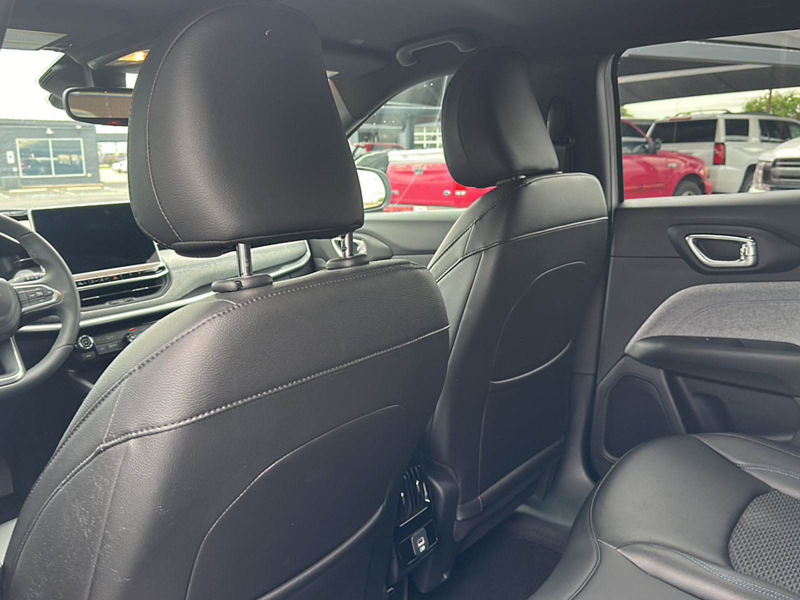 2024 Jeep Compass Latitude photo 7