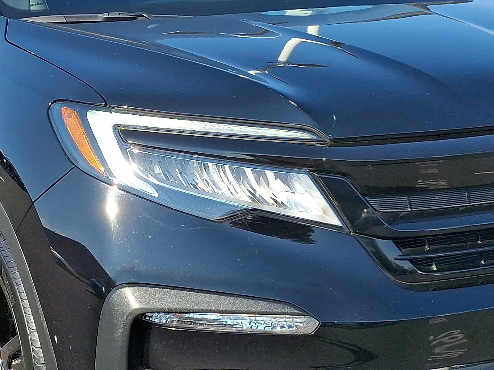 2022 Honda Pilot Black Edition photo 8