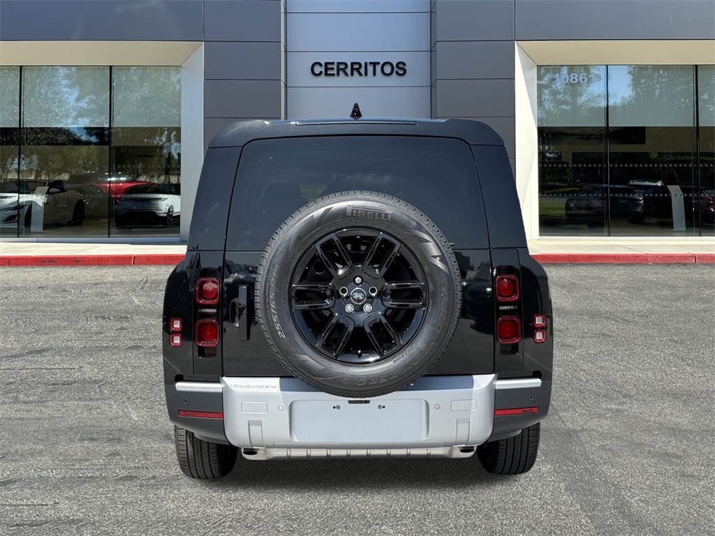 2025 Land Rover Defender 130 S photo 6