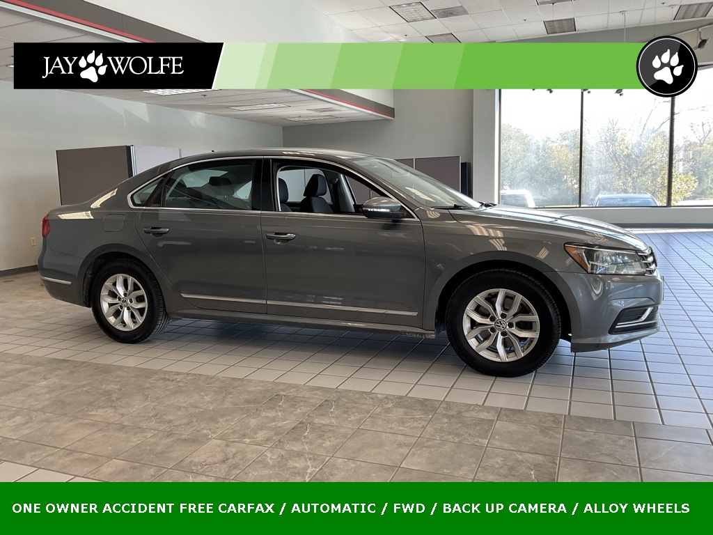 2016 Volkswagen Passat S