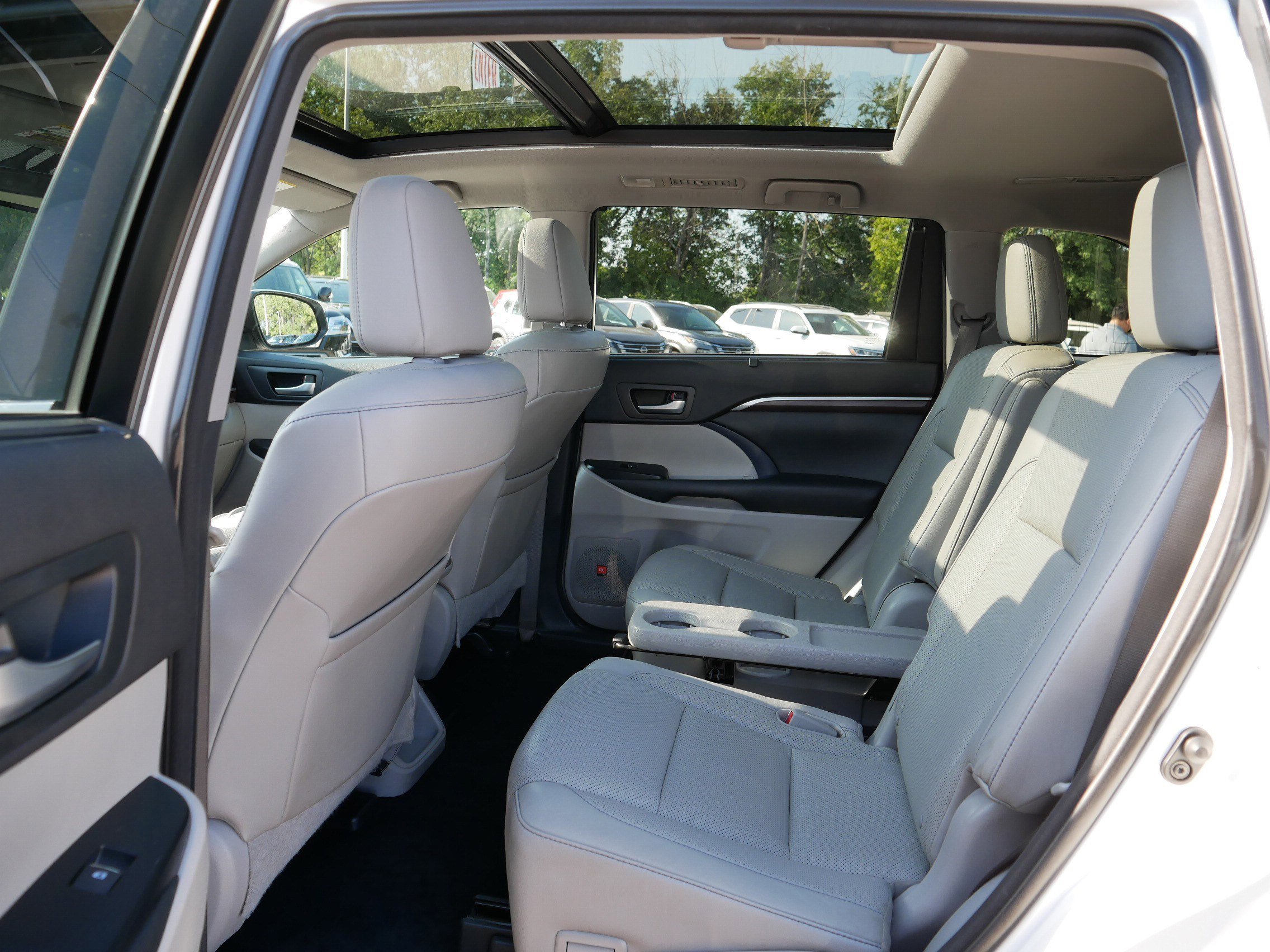 2015 Toyota Highlander Hybrid Limited photo 34