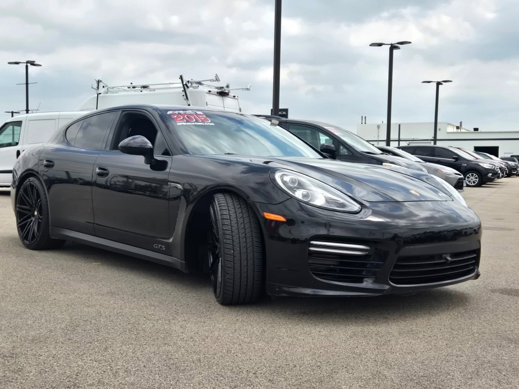 2015 Porsche Panamera GTS photo 3