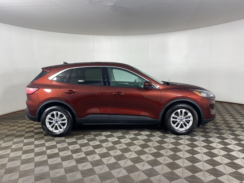 2021 Ford Escape SE photo 4