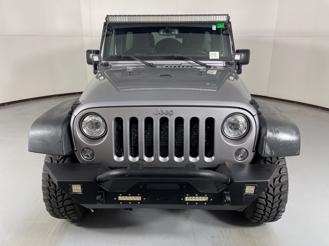 2017 Jeep Wrangler Unlimited Rubicon photo 2