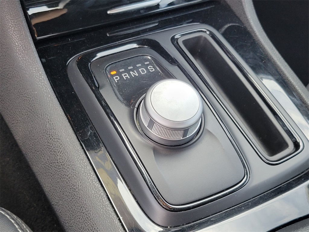 2021 Chrysler 300 S photo 24