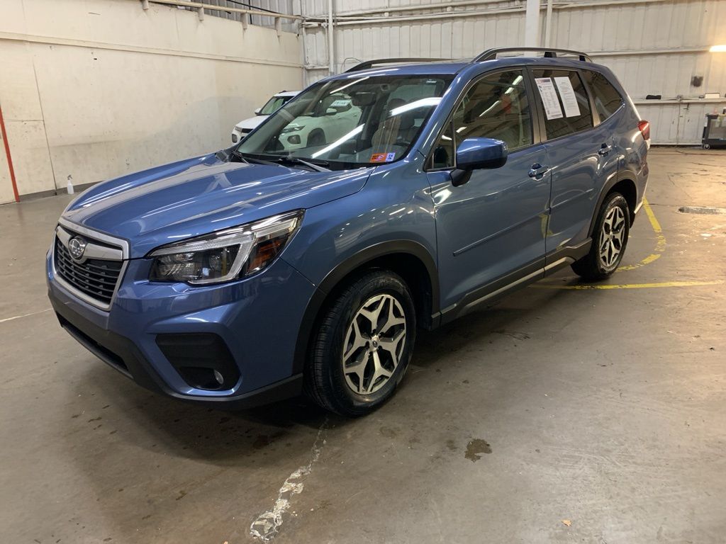 2021 Subaru Forester Premium's photo