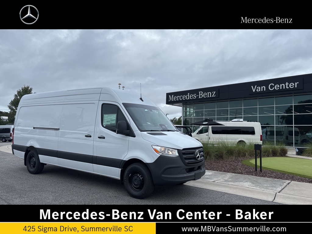 2026 Mercedes-Benz Sprinter Cargo Van Base's photo