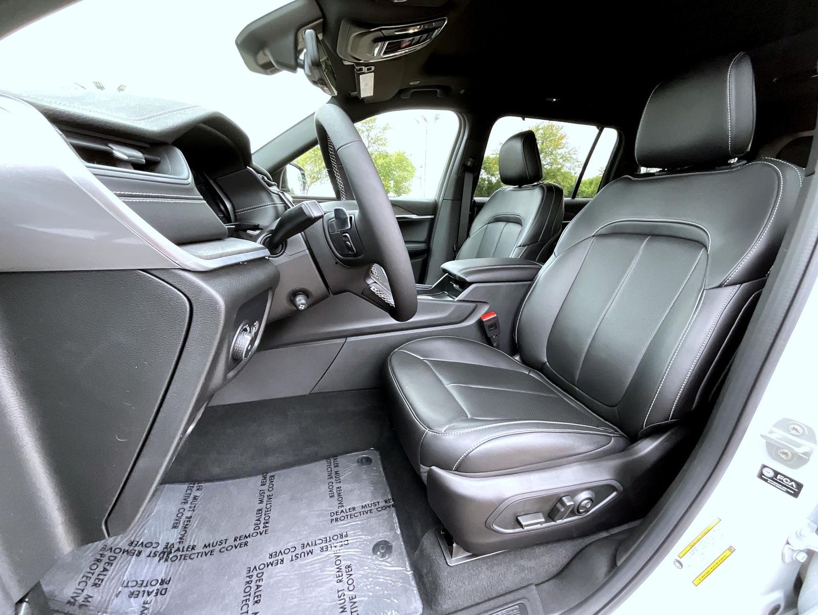 2025 Jeep Grand Cherokee Limited photo 11