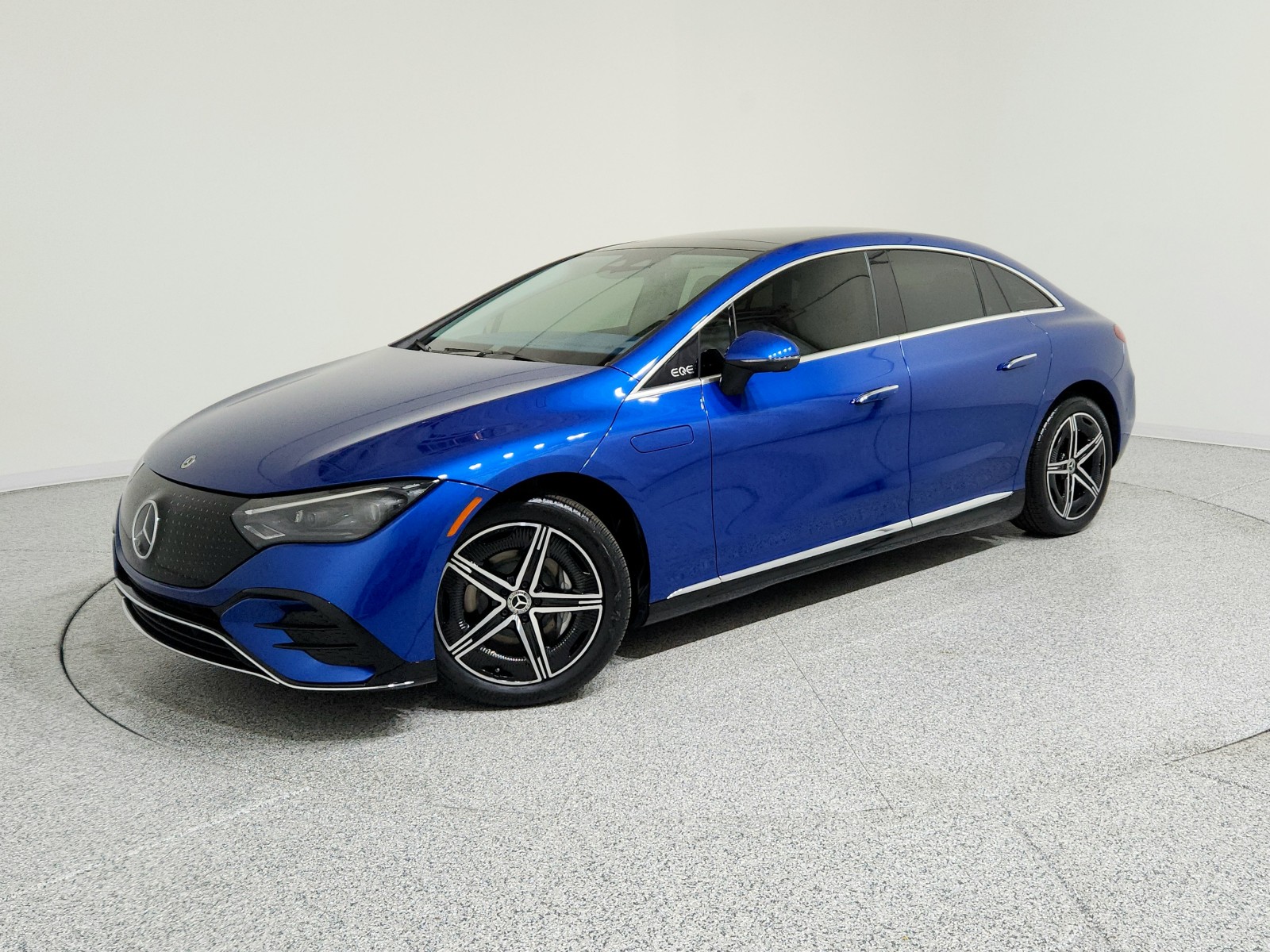 2023 Mercedes-Benz EQE Base's photo