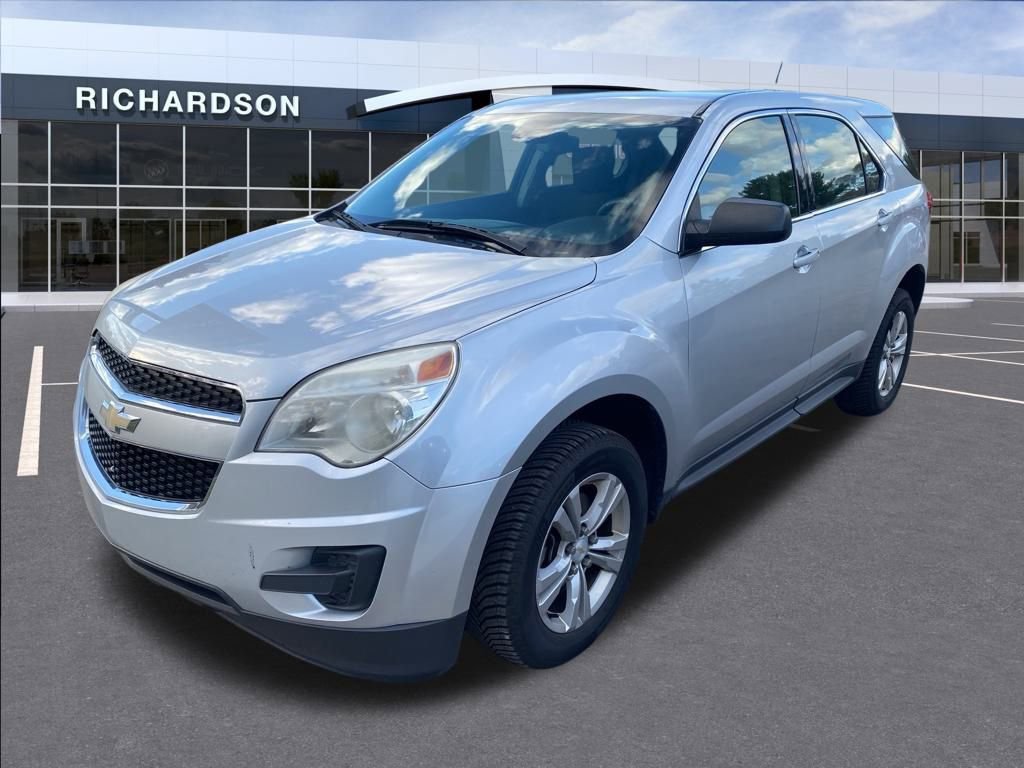 2013 Chevrolet Equinox LS photo 2