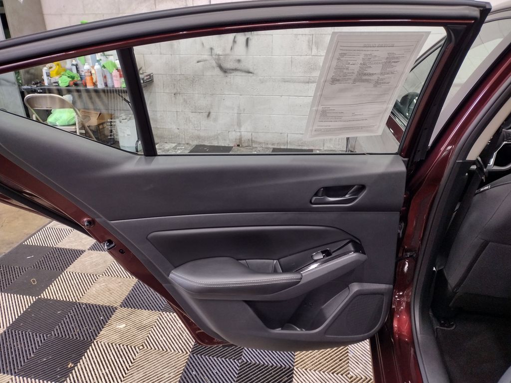 2023 Nissan Altima 2.5 SV photo 17