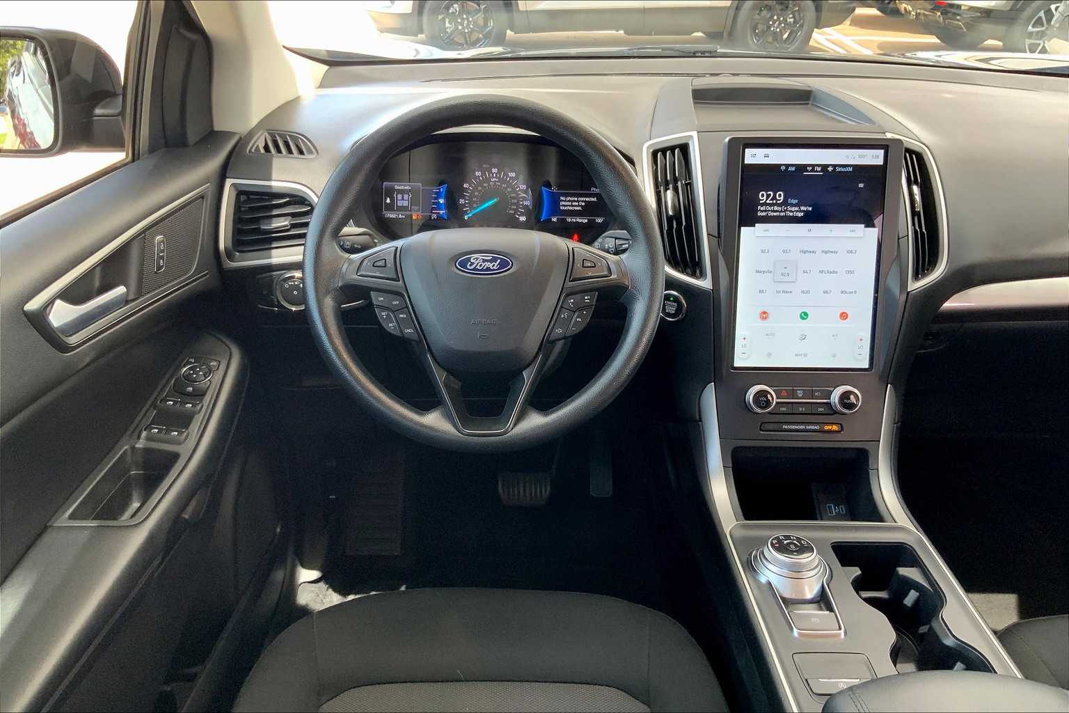 2022 Ford Edge SE photo 10