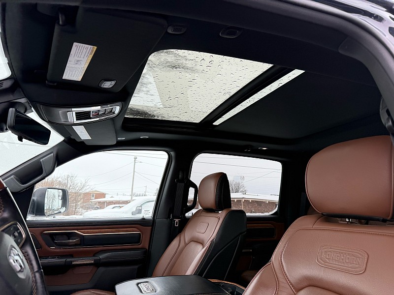 2021 Ram 1500 Longhorn photo 3