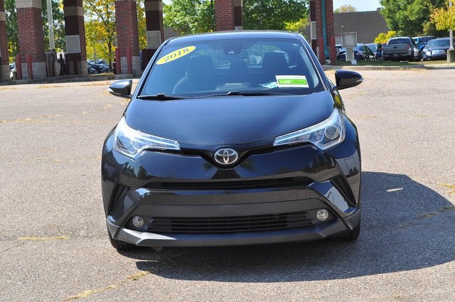 2018 Toyota C-HR XLE Premium photo 8