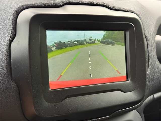 2021 Jeep Renegade Latitude photo 6