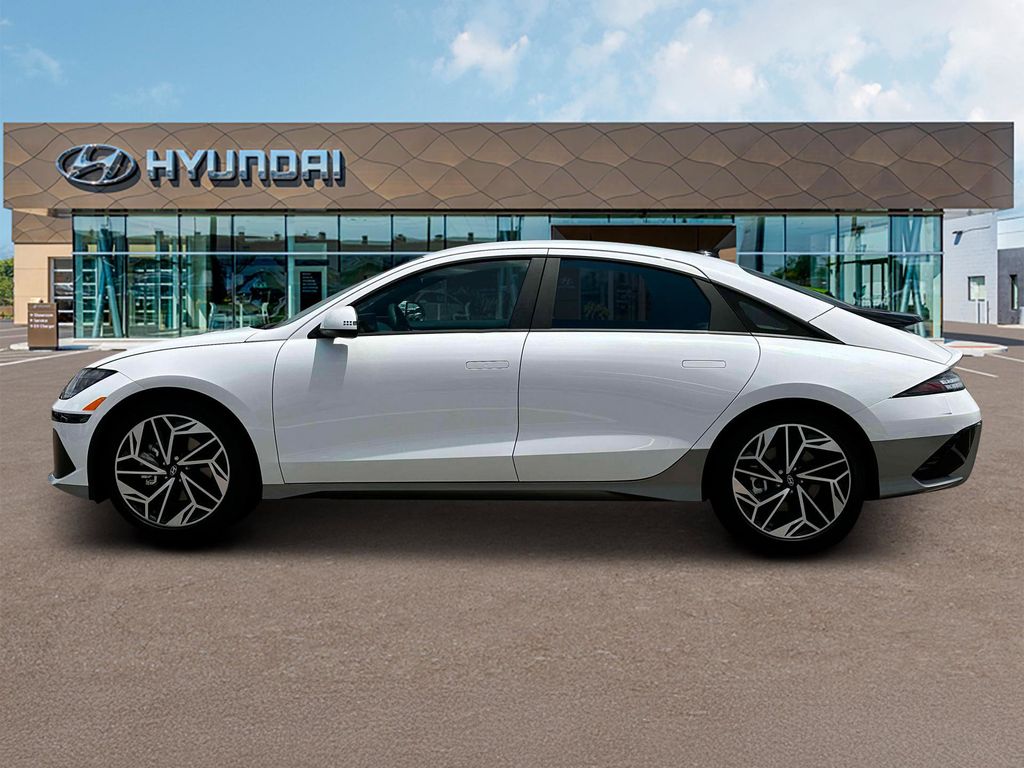 New 2025 Hyundai IONIQ 6 SEL 4D Sedan in Traverse City #SA094048